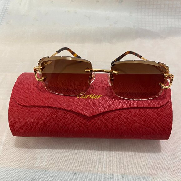 Cartier Classic Sunglasses With Brown Gradient Lenses And Petal Frames - Picture 2 of 8